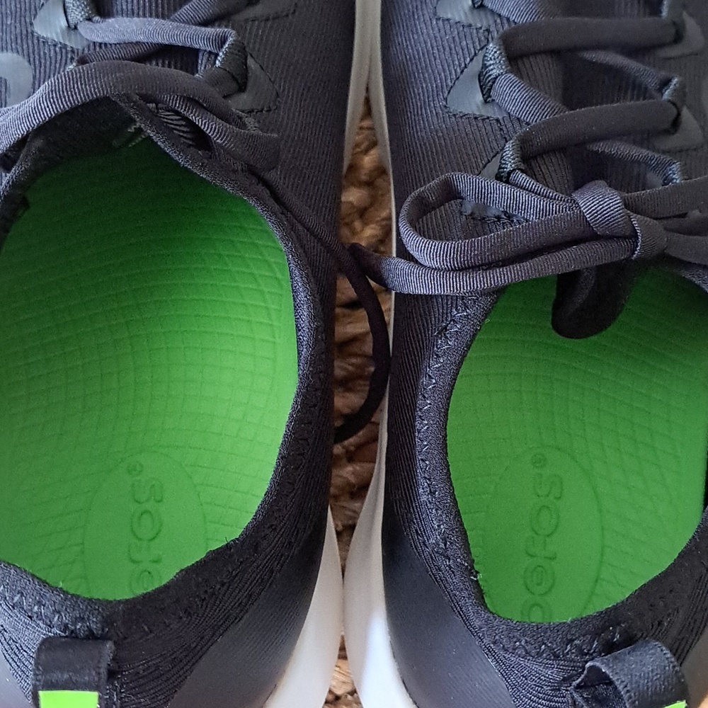 OOFOS Womens OOmg Lightweight Training/Recovery Black Knit Sneakers 9 - Picture 9 of 9